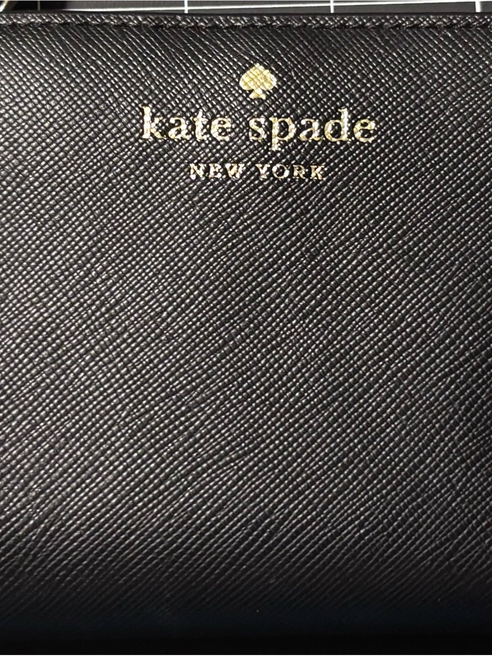 kate spade black zip card wallet gold logo damage noted-id slot See PHOTOS - Picture 14 of 14